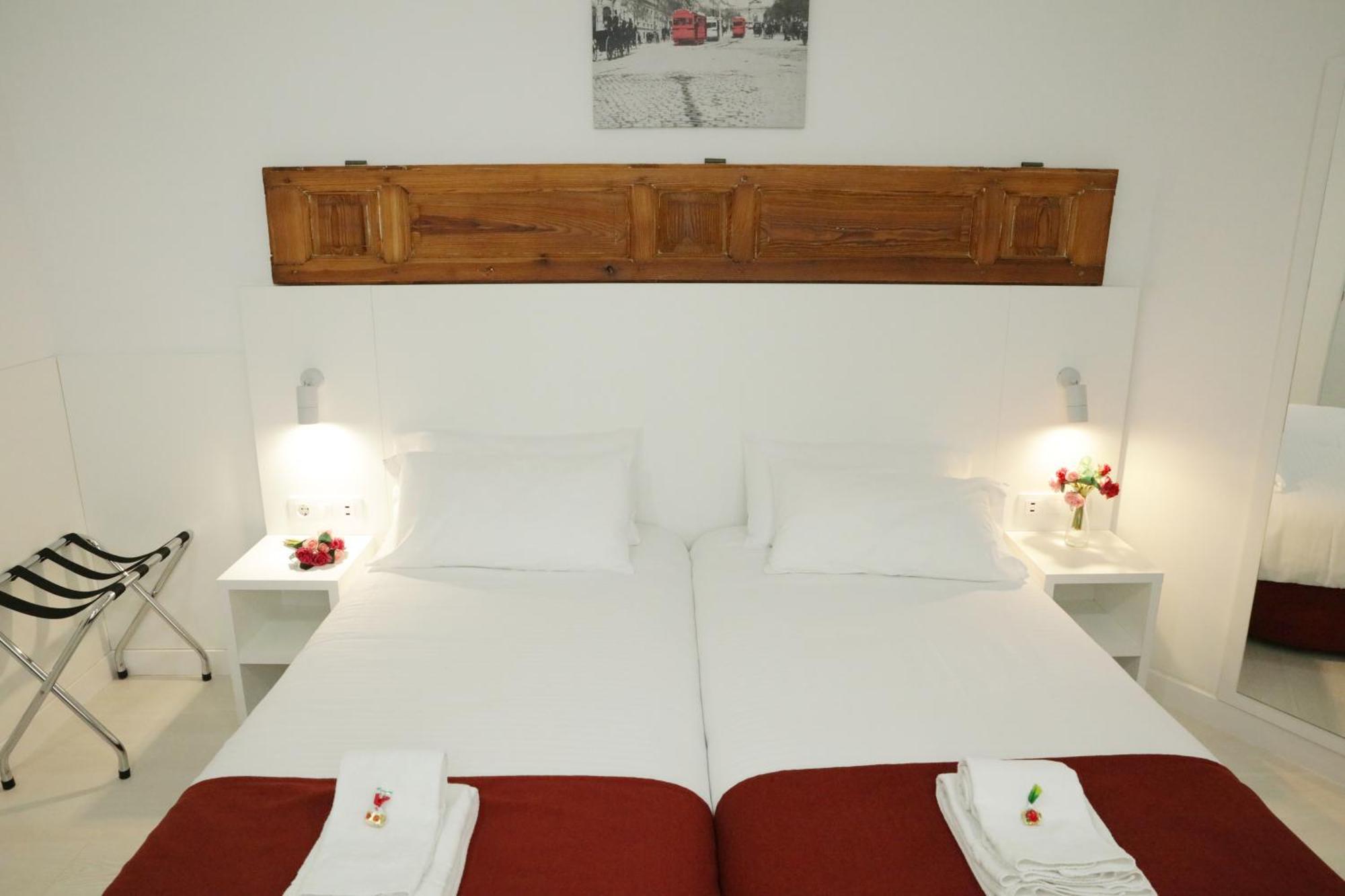 Hostal Royal Cruz Мадрид Экстерьер фото