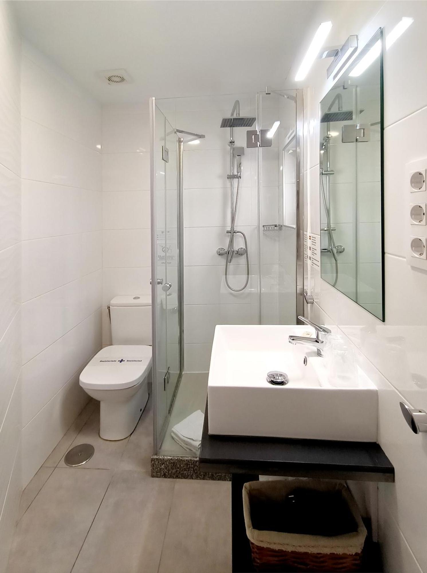 Hostal Royal Cruz Мадрид Экстерьер фото